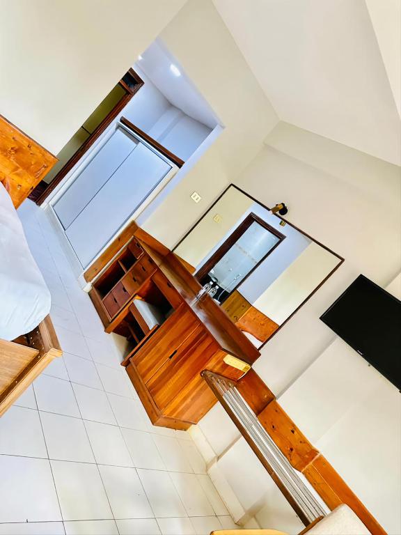 DELUXE ROOM - Image 2