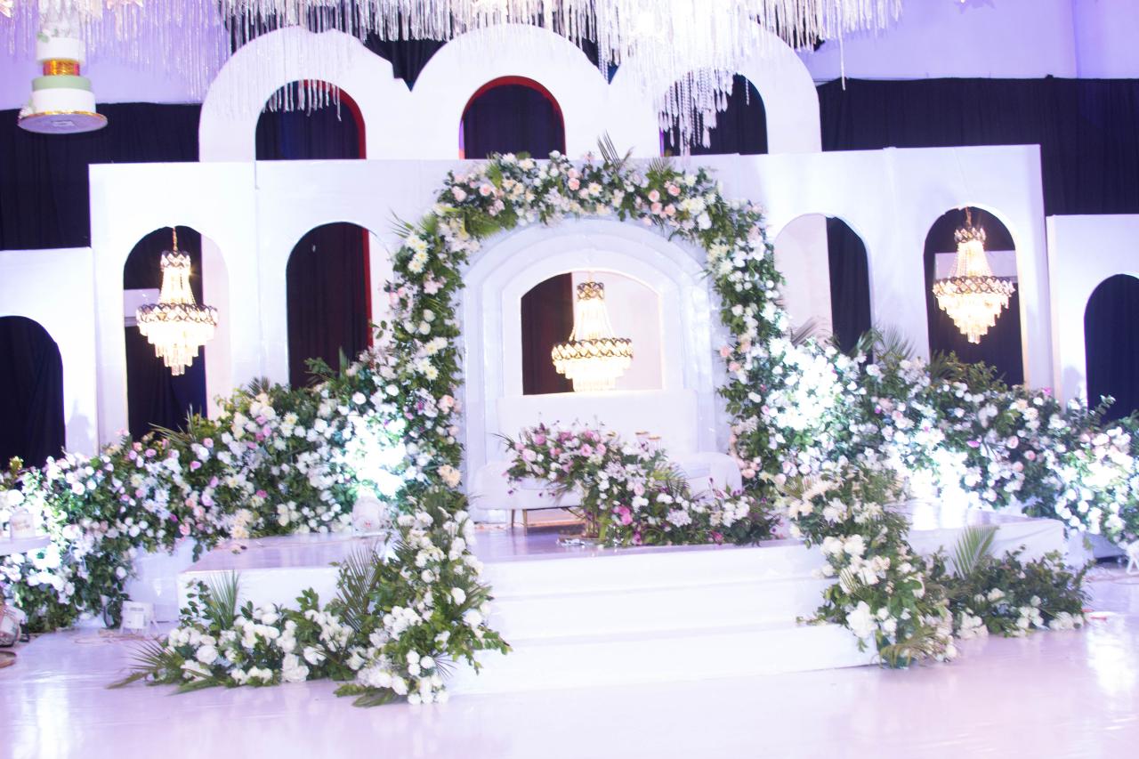 BRIGHTSTONE HALL - Image 5