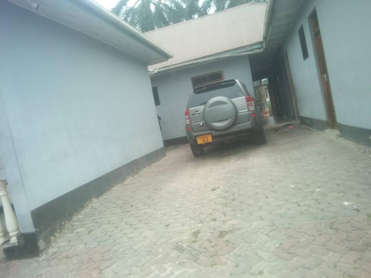 Mweka Sunshine Lodge - Image 5