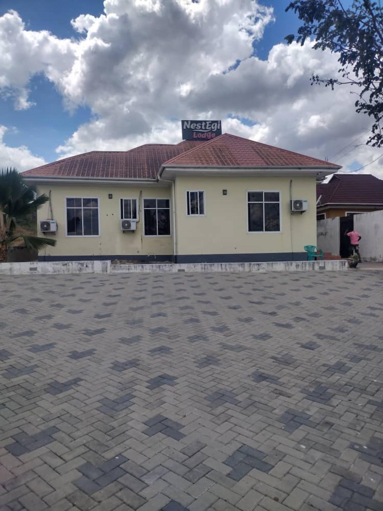 Nest Egi Lodge - Image 2