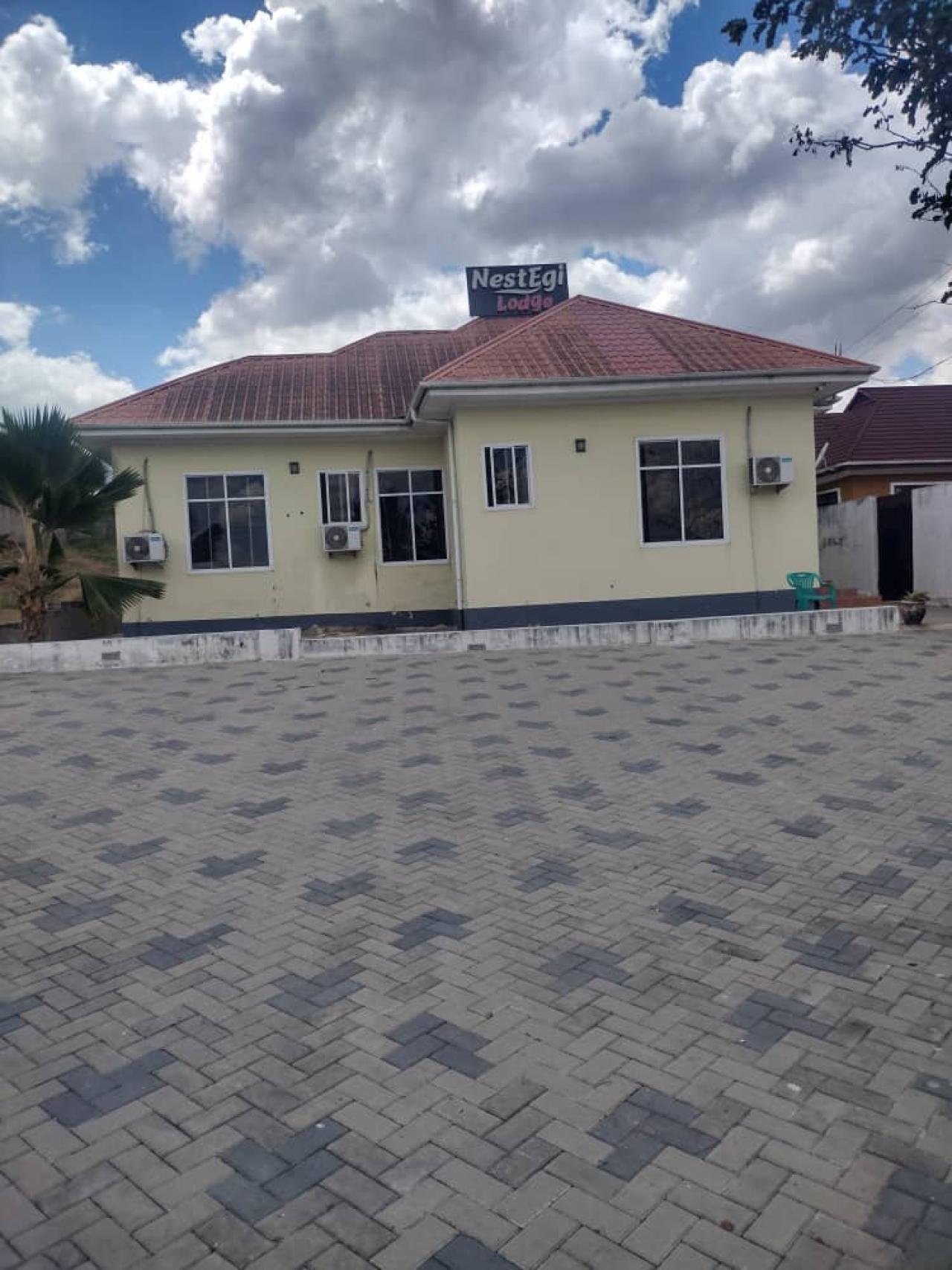 Nest Egi Lodge - Image 3