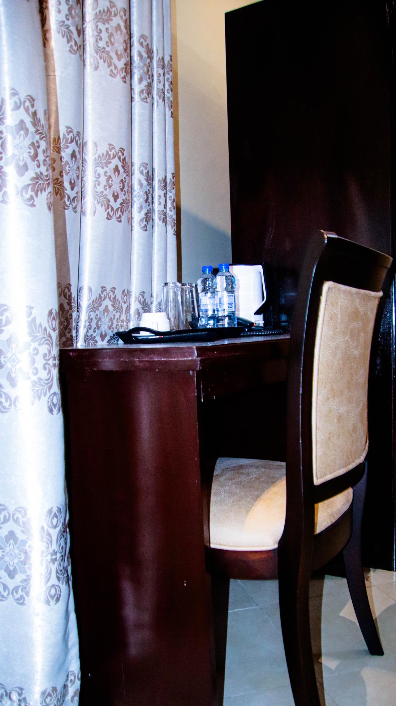 SELF CONTAINED ROOMS - Image 2