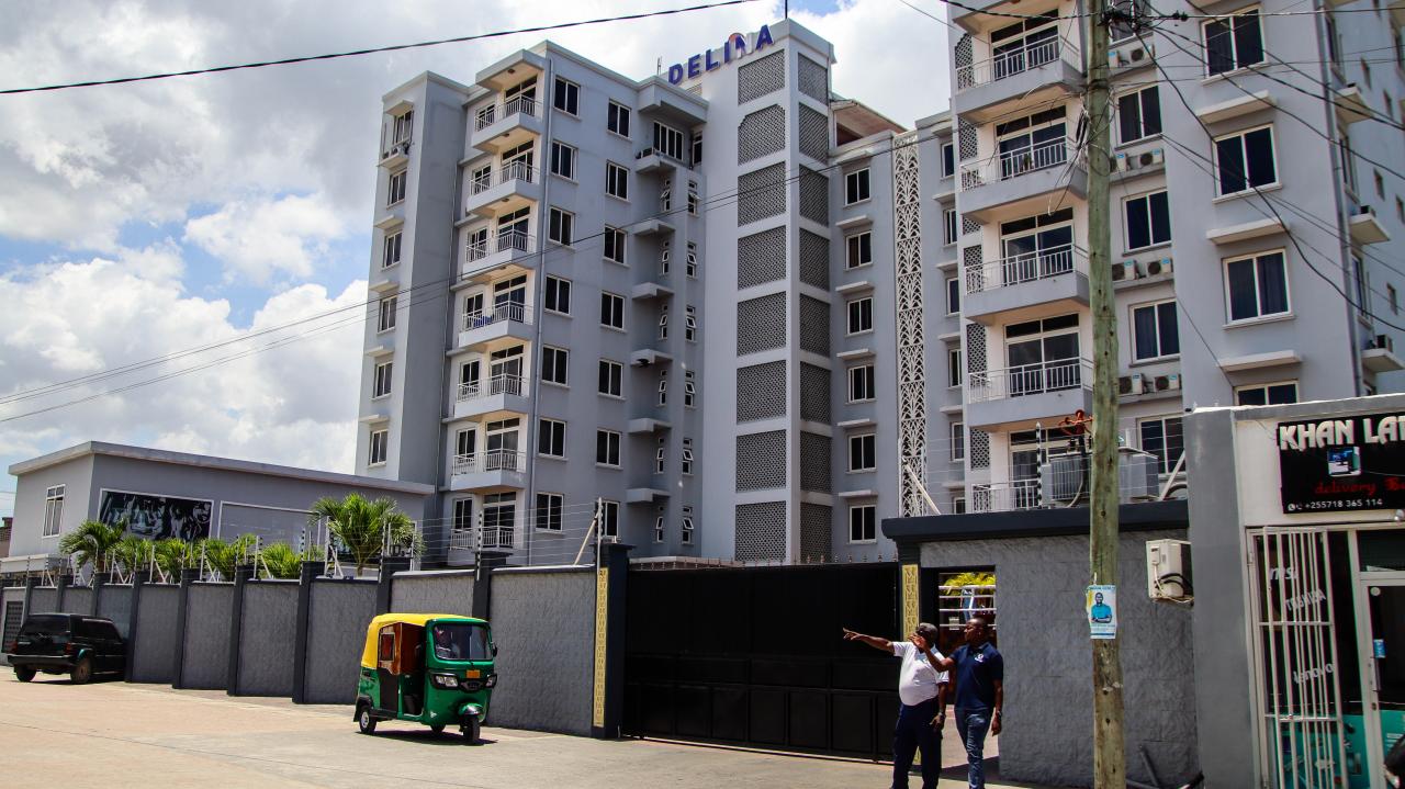 Delina Apartment - Image 5