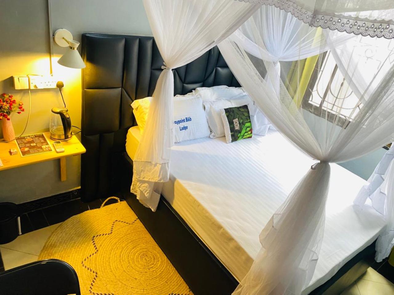 EXTRA VIP ROOM - Image 2