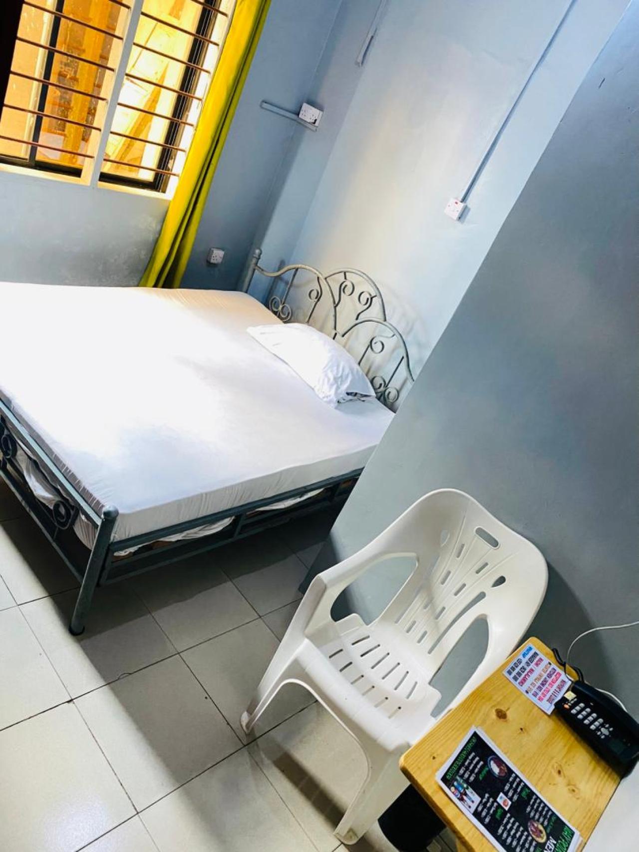 NORMAL ROOM - Image 2